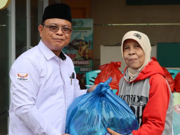 Penyerahan Paket Ramadan MAN 2 Kota Payakumbuh Berbagi
