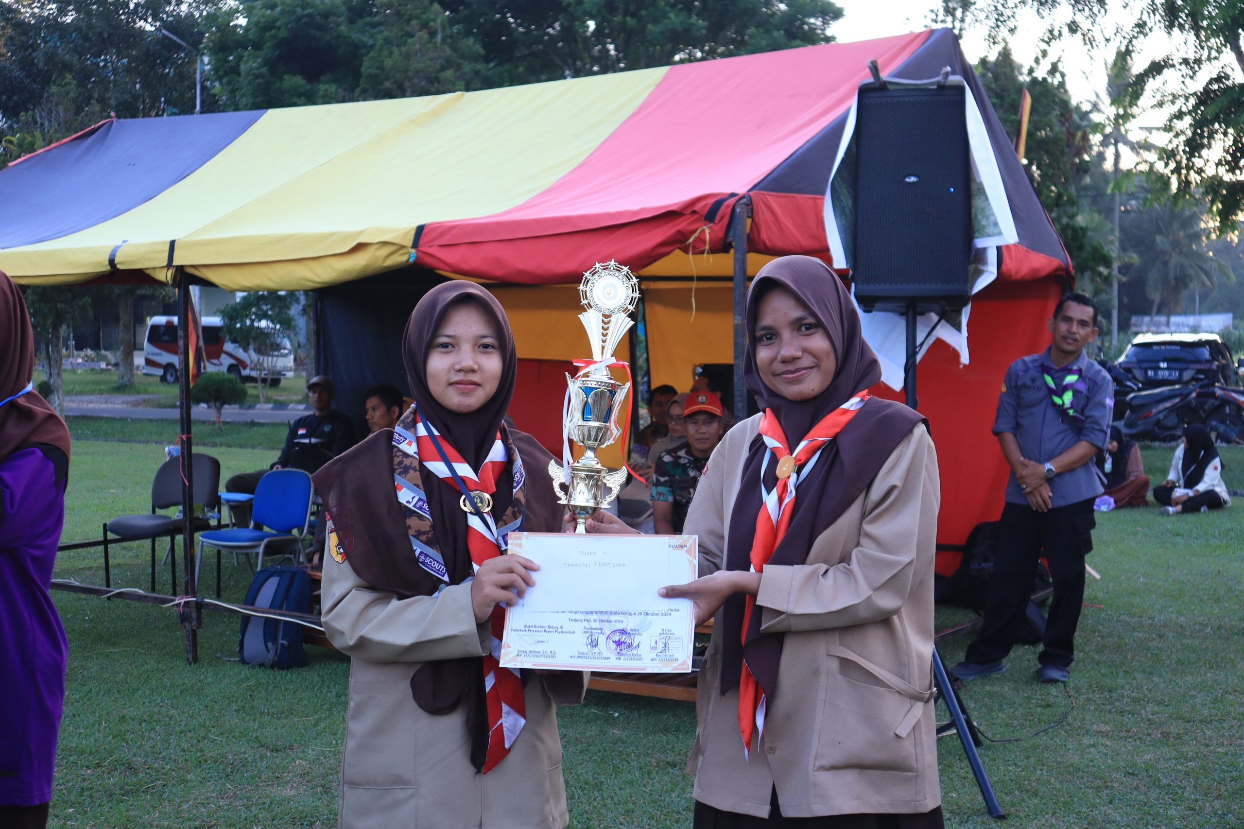 JUARA 3 BIDANG TEKNOLOGI TEPAT GUNA