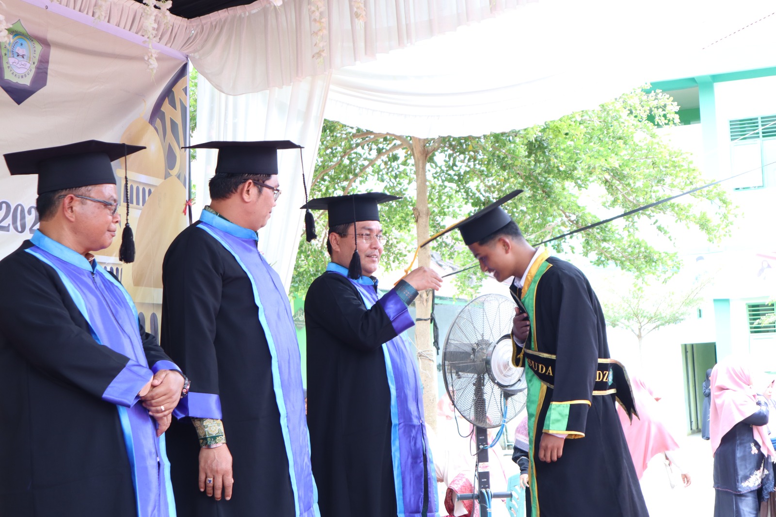 Wisuda Tahfizh Angkatan X MAN 2 Kota Payakumbuh